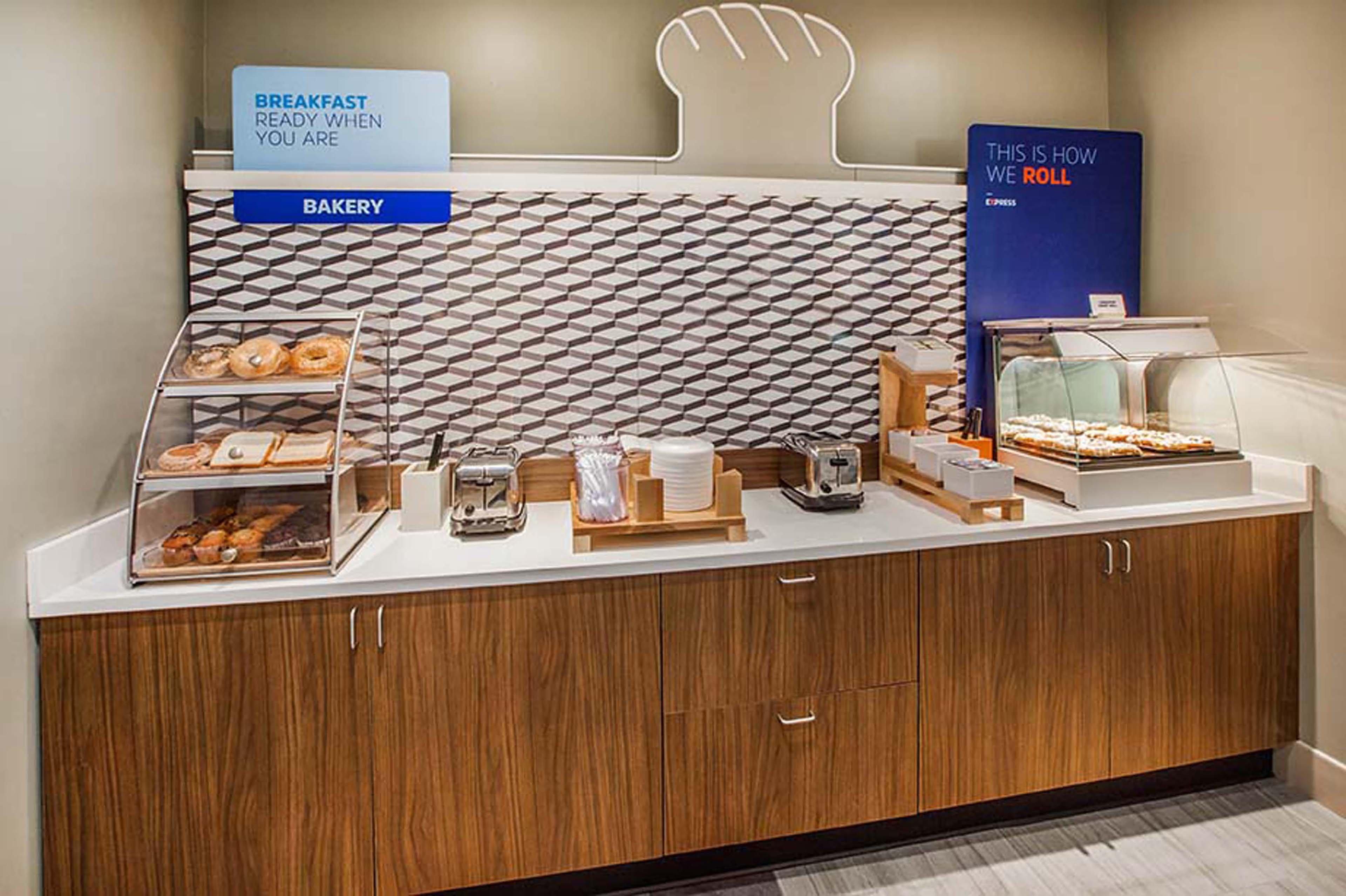 Holiday Inn Express & Suites - Dayton Southwest By Ihg Extérieur photo