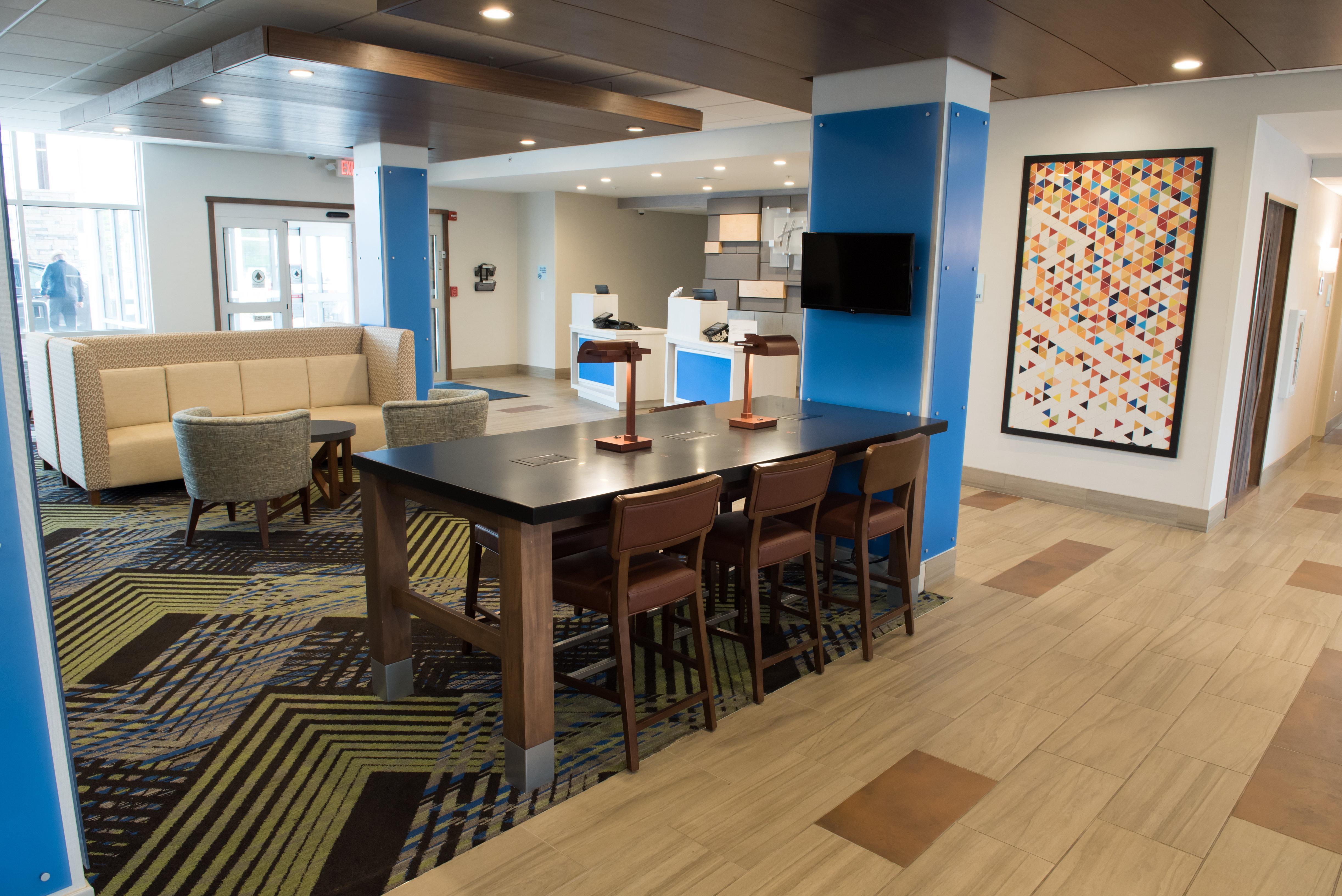 Holiday Inn Express & Suites - Dayton Southwest By Ihg Extérieur photo